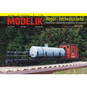 Polish narrow-gauge car for track weeding